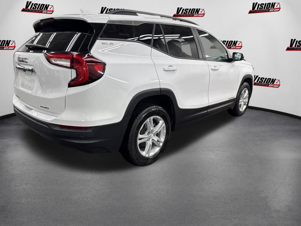 Used 2024 GMC Terrain SLE w/ Driver Convenience Package AWD/4WD image 5