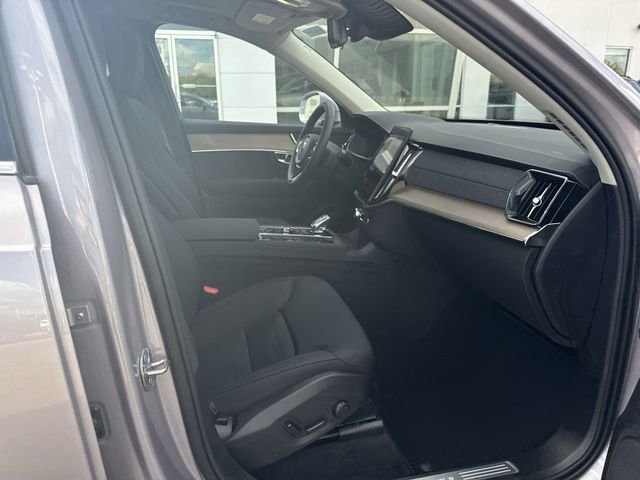 New 2026 Volvo XC90 B6 Core w/ Protection Package image 26