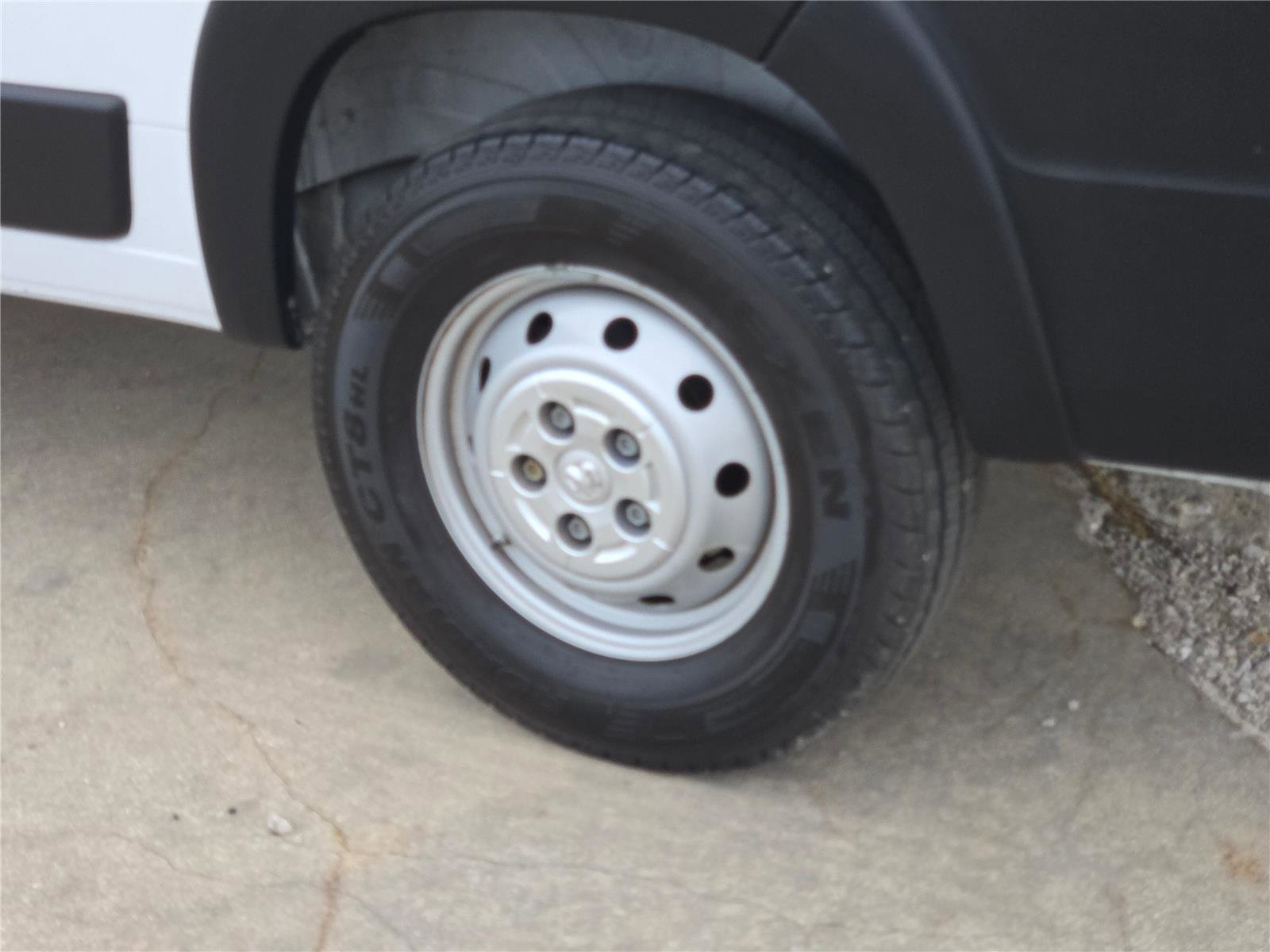 Used 2023 RAM ProMaster 2500 FWD image 19