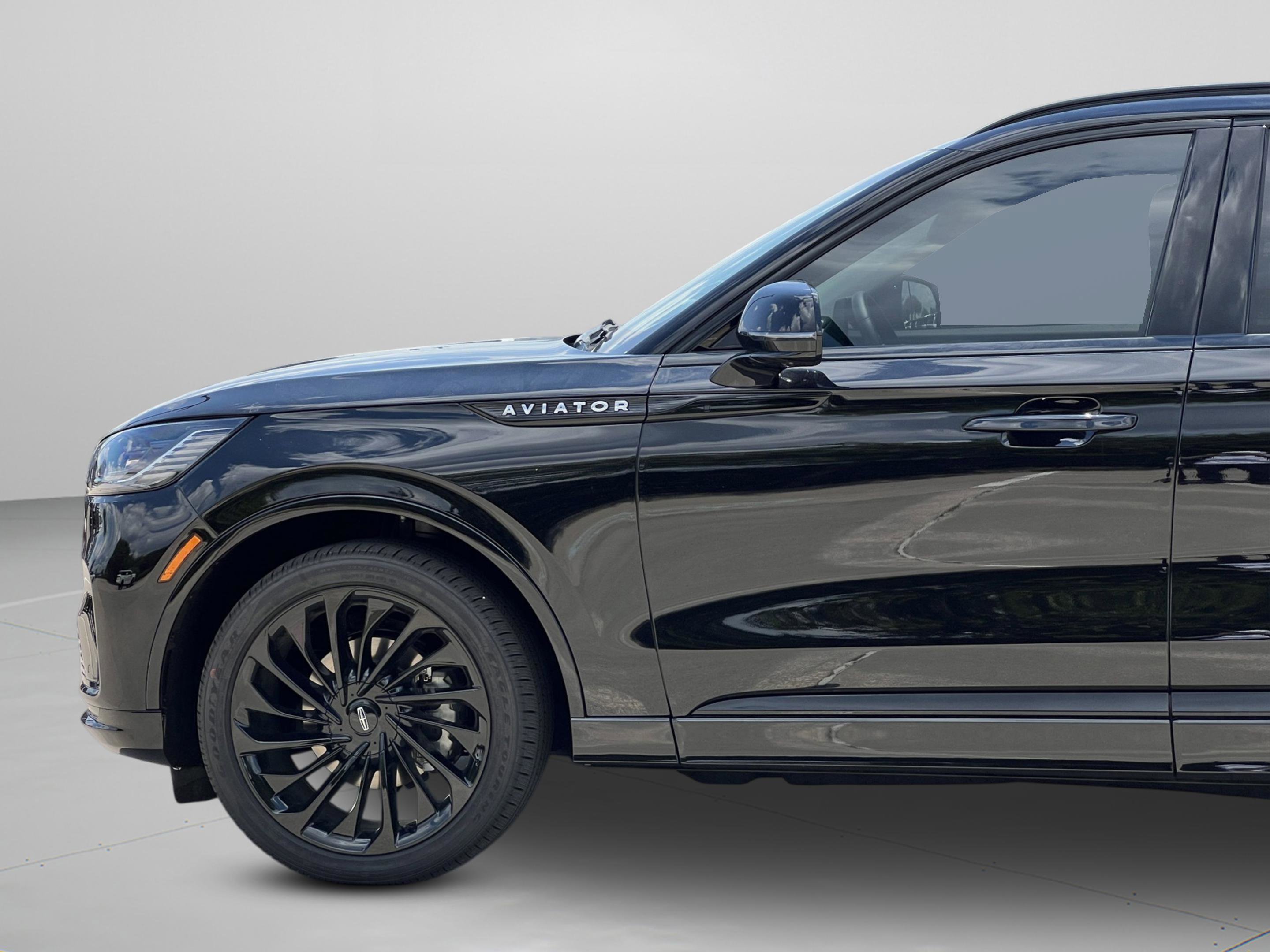 New 2025 Lincoln Aviator Reserve w/ Equipment Group 201A image 11