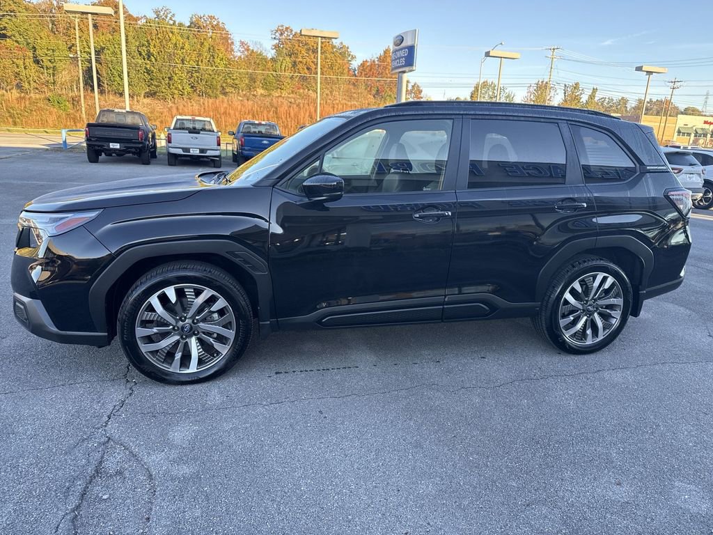 Used 2025 Subaru Forester Touring w/ Popular Package - Touring image 3