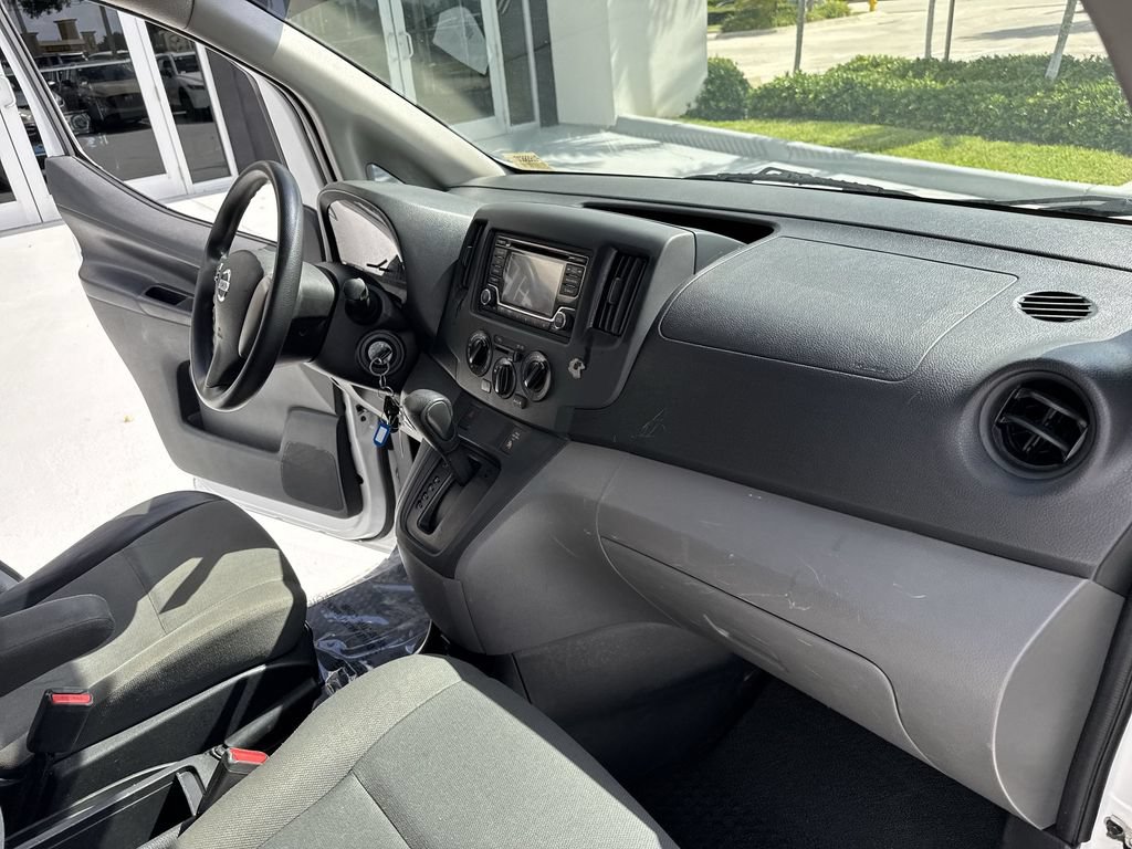 Used 2019 Nissan NV200 S FWD image 32