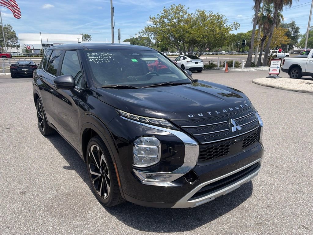 Used 2022 Mitsubishi Outlander SE