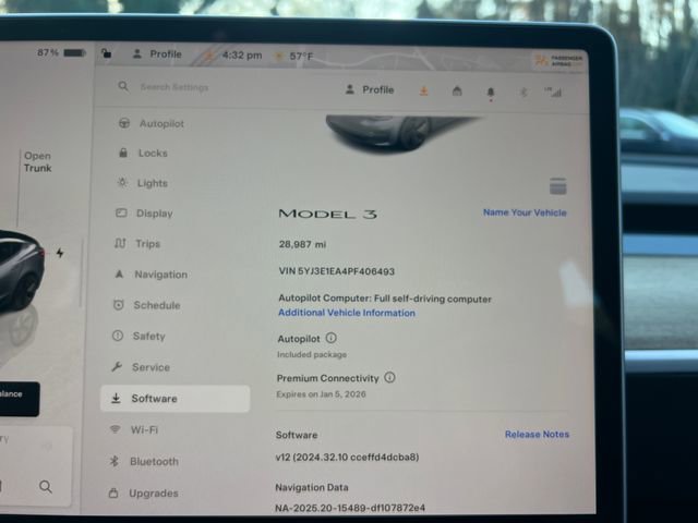 Used 2023 Tesla Model 3 Standard Range image 21