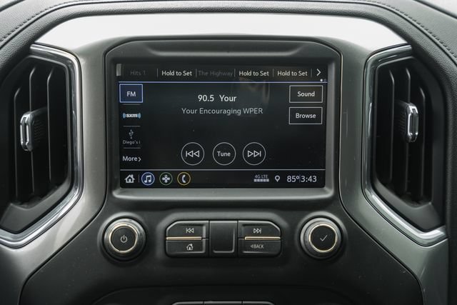 Used 2022 Chevrolet Silverado 1500 LT Trail Boss w/ LPO, Dark Essentials Package AWD/4WD image 24