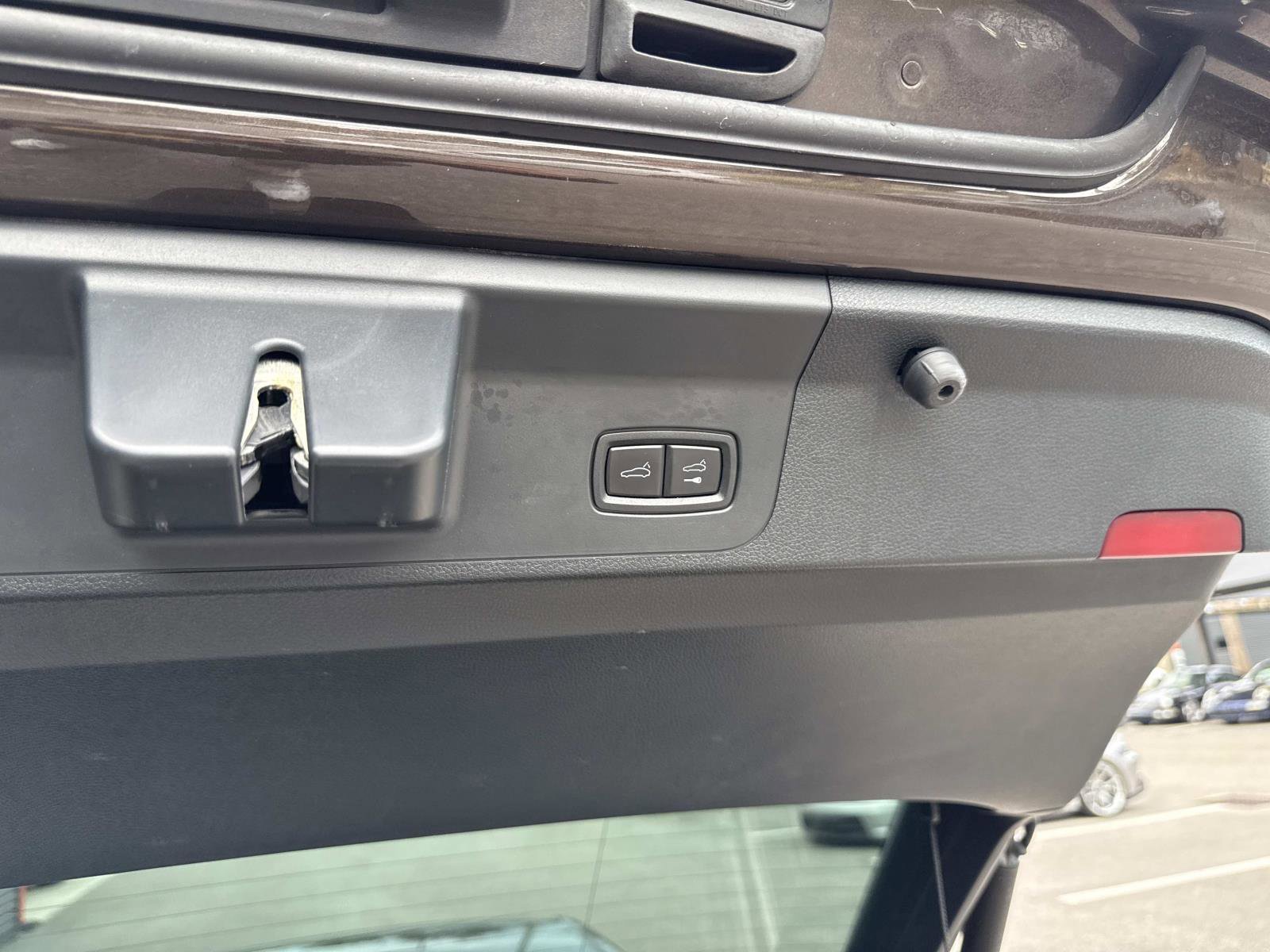 Certified 2018 Porsche Panamera 4S image 14