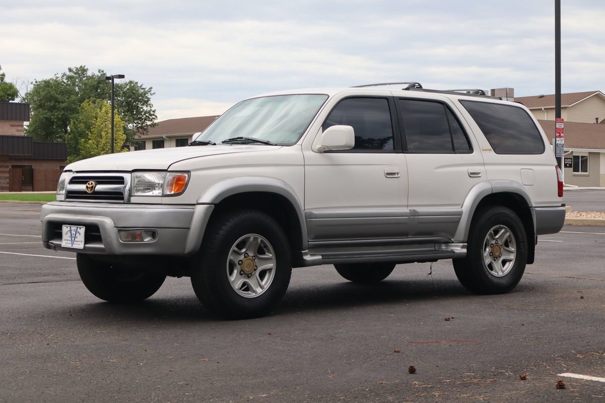 Used 2000 Toyota 4Runner Limited AWD/4WD image 11