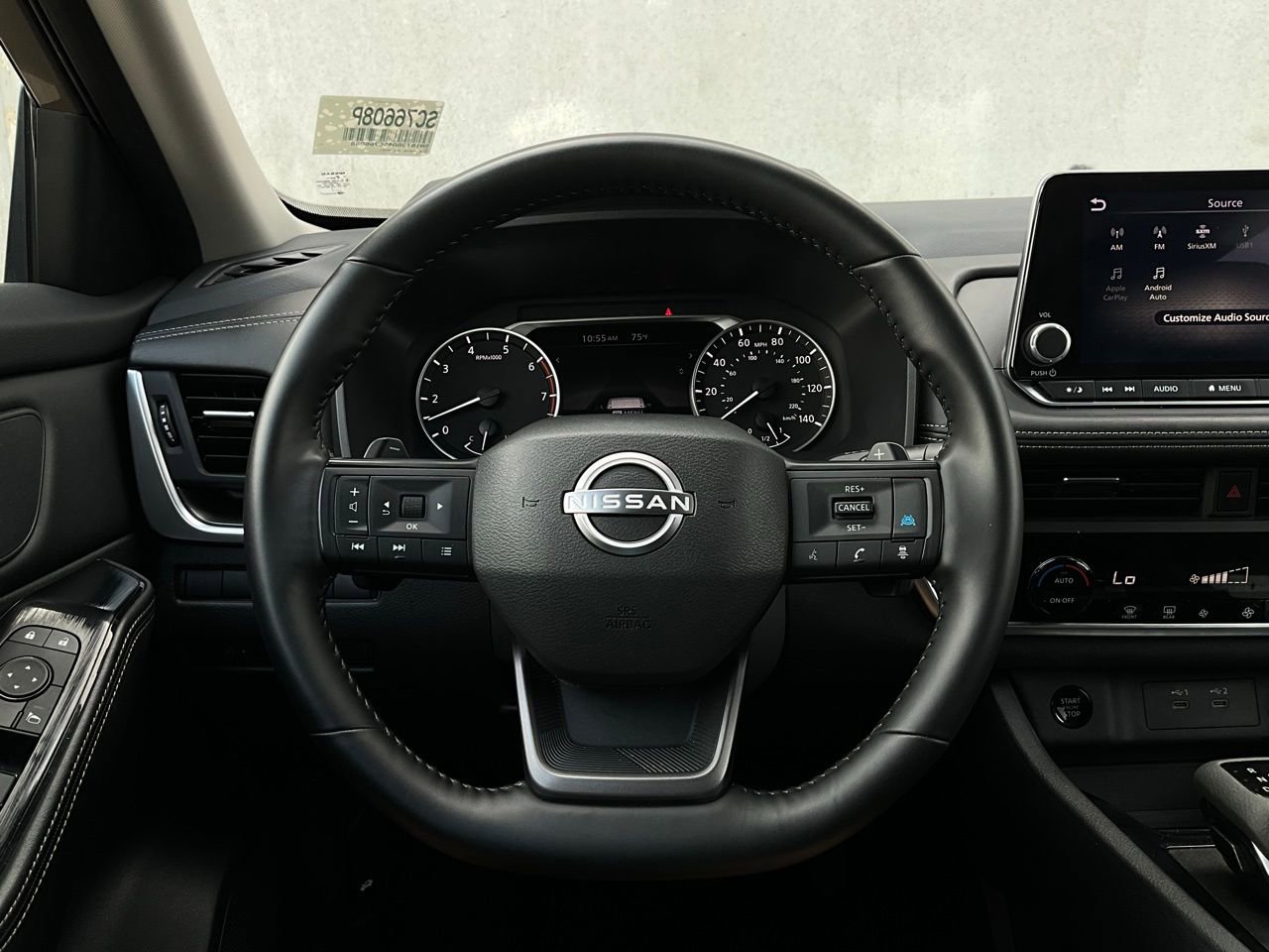 Used 2025 Nissan Rogue SV image 32
