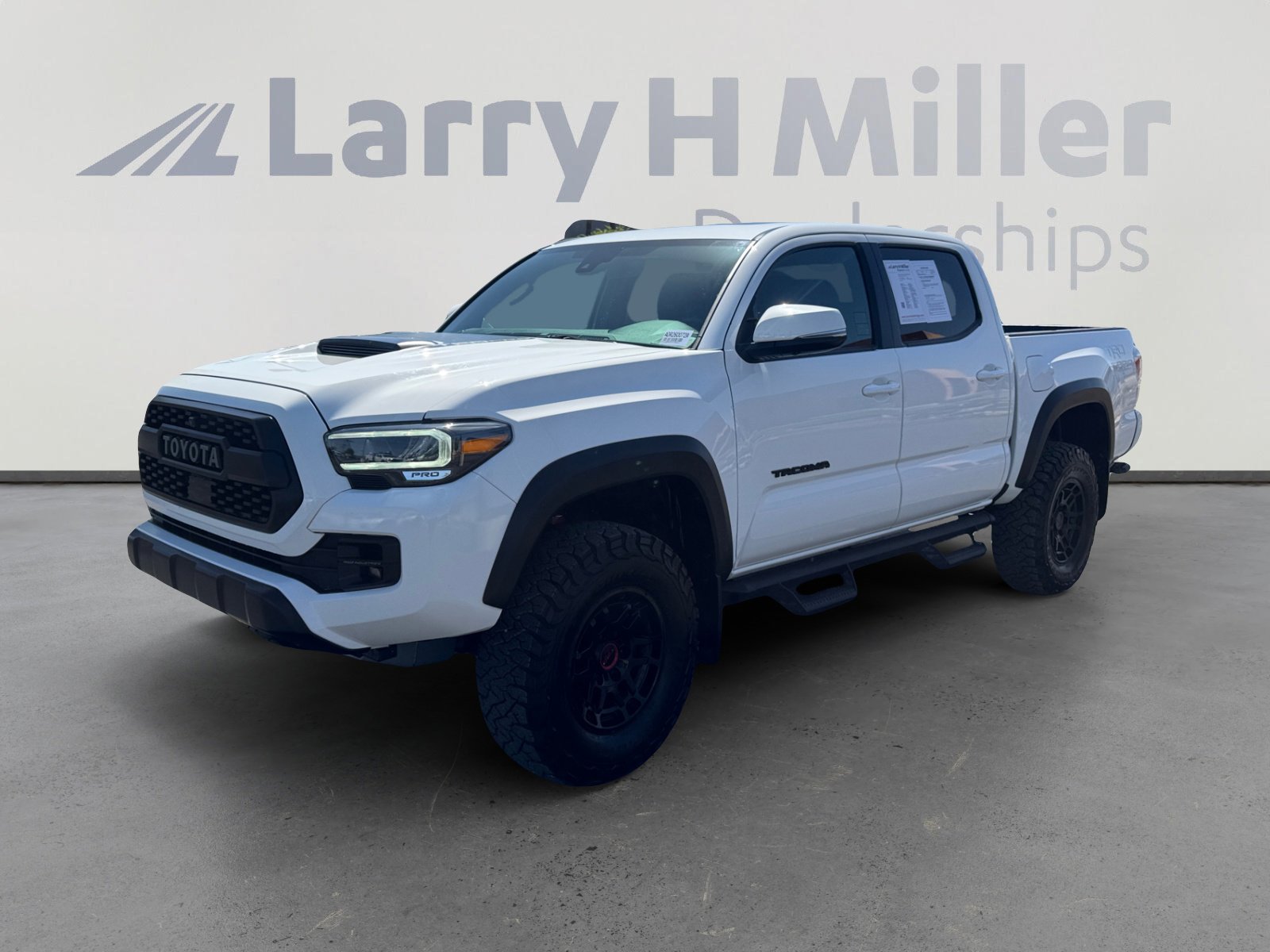 Used 2022 Toyota Tacoma TRD Pro AWD/4WD image 1