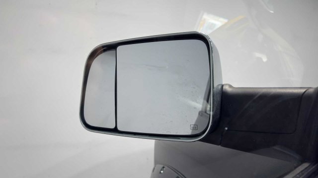 Used 2011 RAM 2500 Laramie AWD/4WD image 11