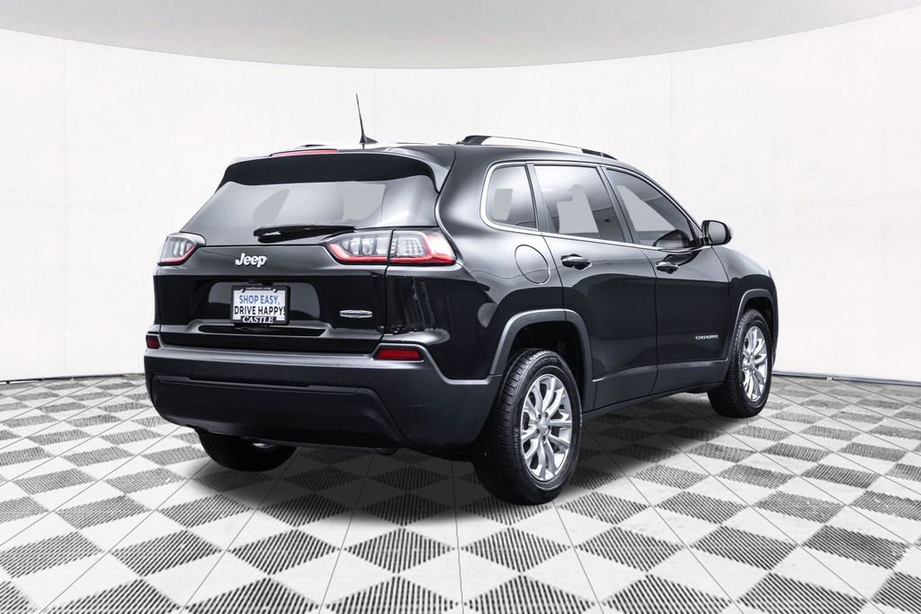 Used 2019 Jeep Cherokee Latitude w/ Popular Appearance Group image 10