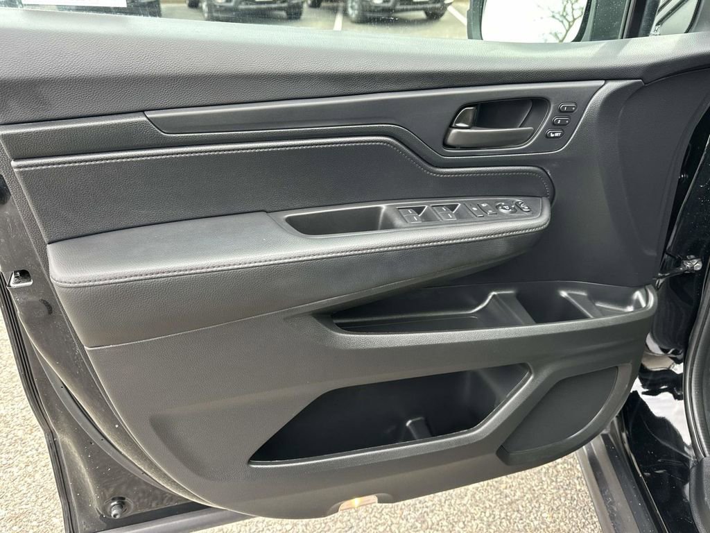 Certified 2024 Honda Odyssey EX-L image 14
