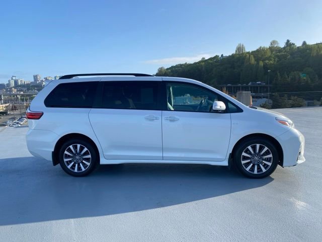 Used 2020 Toyota Sienna Limited Premium AWD/4WD image 2