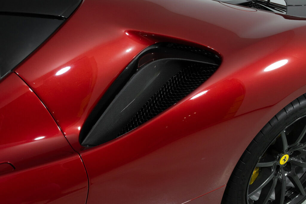 Used 2021 Ferrari SF90 Stradale image 17