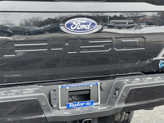 New 2025 Ford F150 Lightning XLT image 7