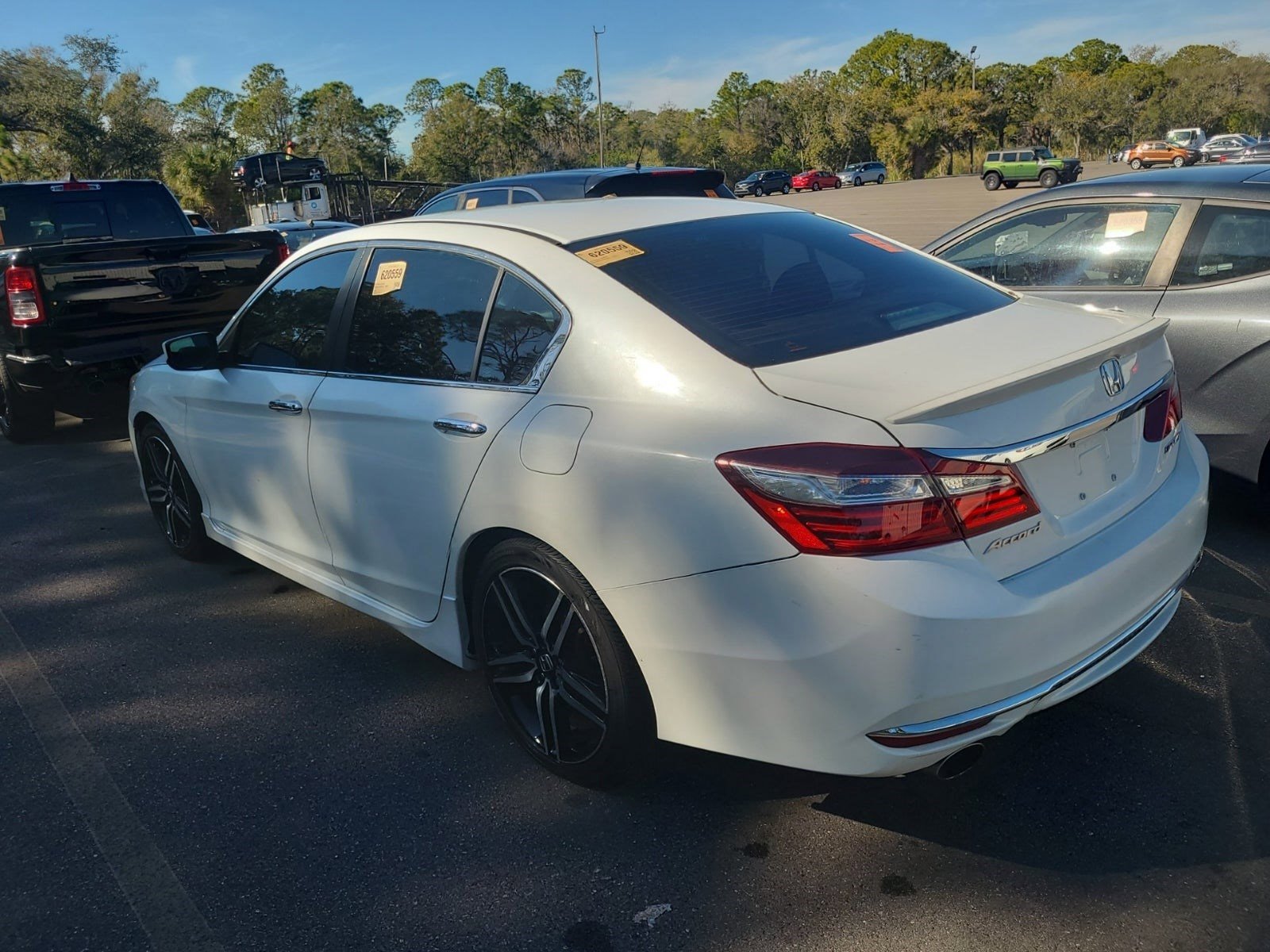 Used 2017 Honda Accord Sport image 8