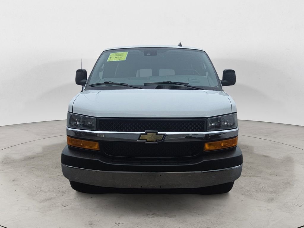 Used 2024 Chevrolet Express 3500 LT w/ LT Preferred Equipment Group image 8