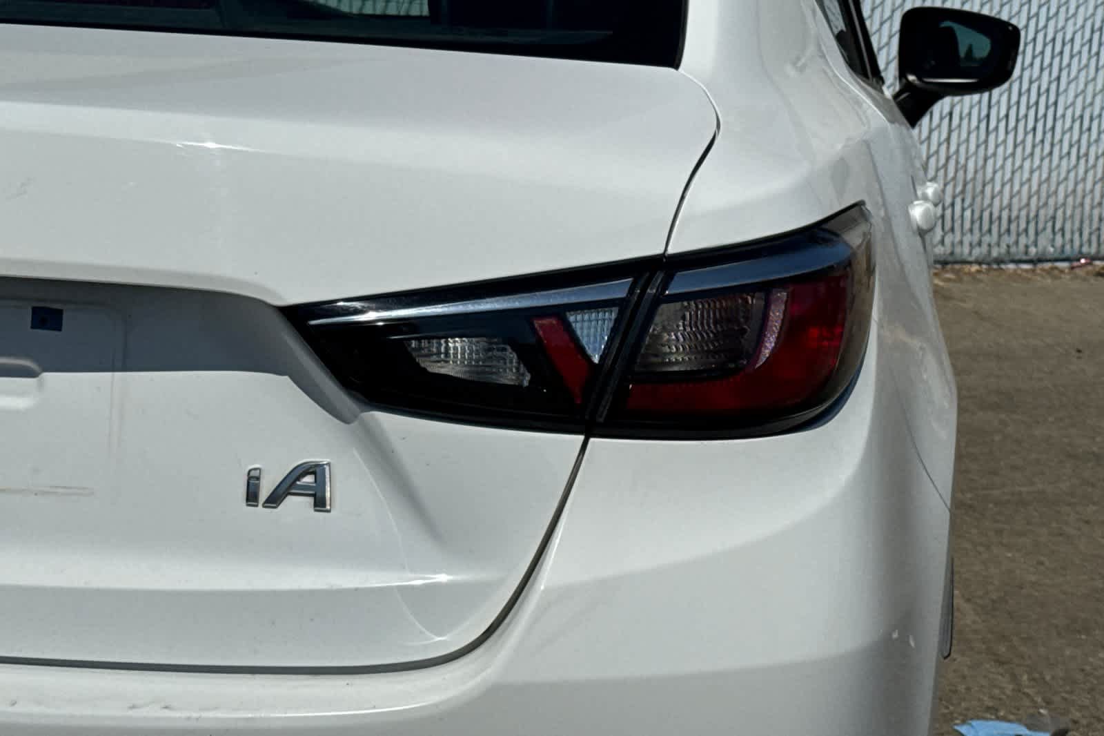 Used 2018 Toyota Yaris iA FWD image 21