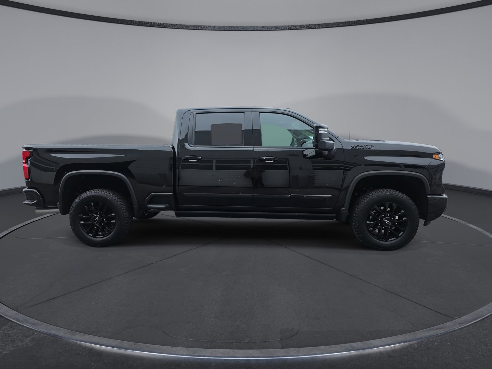 Certified 2025 Chevrolet Silverado 3500 High Country w/ High Country Premium Package AWD/4WD image 14
