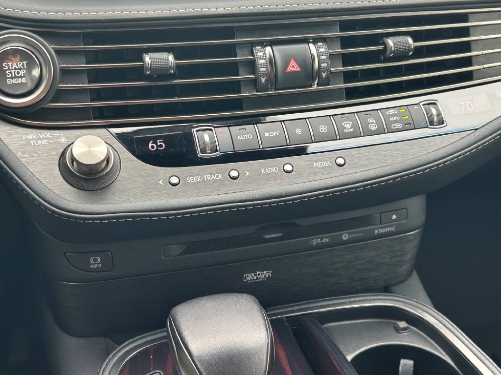 Used 2020 Lexus LS 500 w/ Interior Upgrade Package RWD image 34