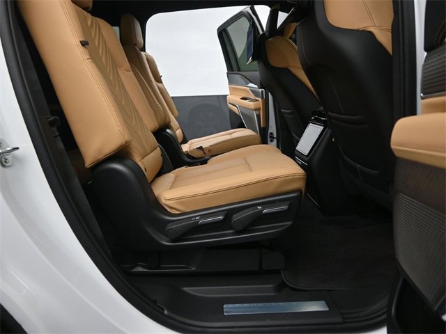 New 2025 Cadillac Escalade IQ Luxury 2 image 16