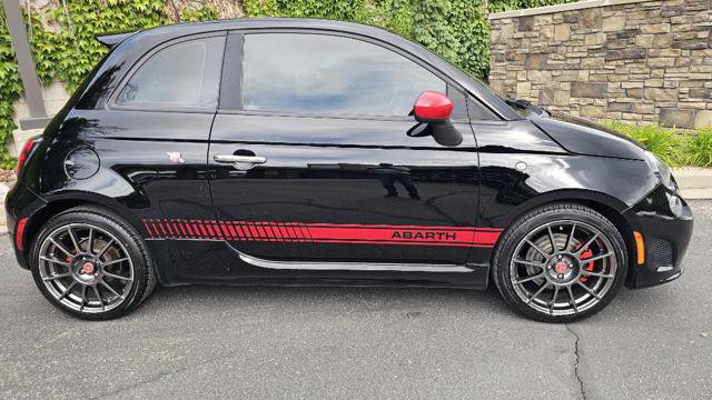 Used 2016 FIAT 500 Abarth w/ Comfort/Convenience Group FWD image 4