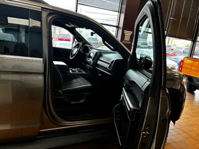 Used 2019 Ford Expedition Max XLT image 30