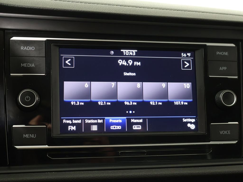 Used 2024 Volkswagen Jetta SE image 43