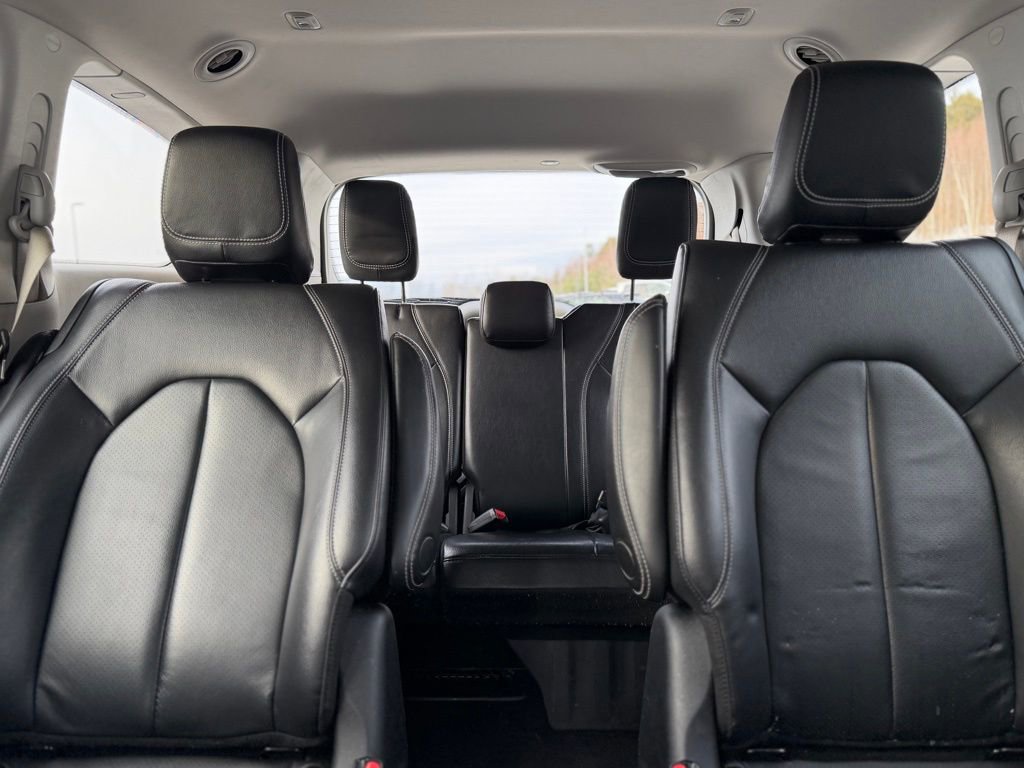 Used 2022 Chrysler Pacifica Touring-L image 23