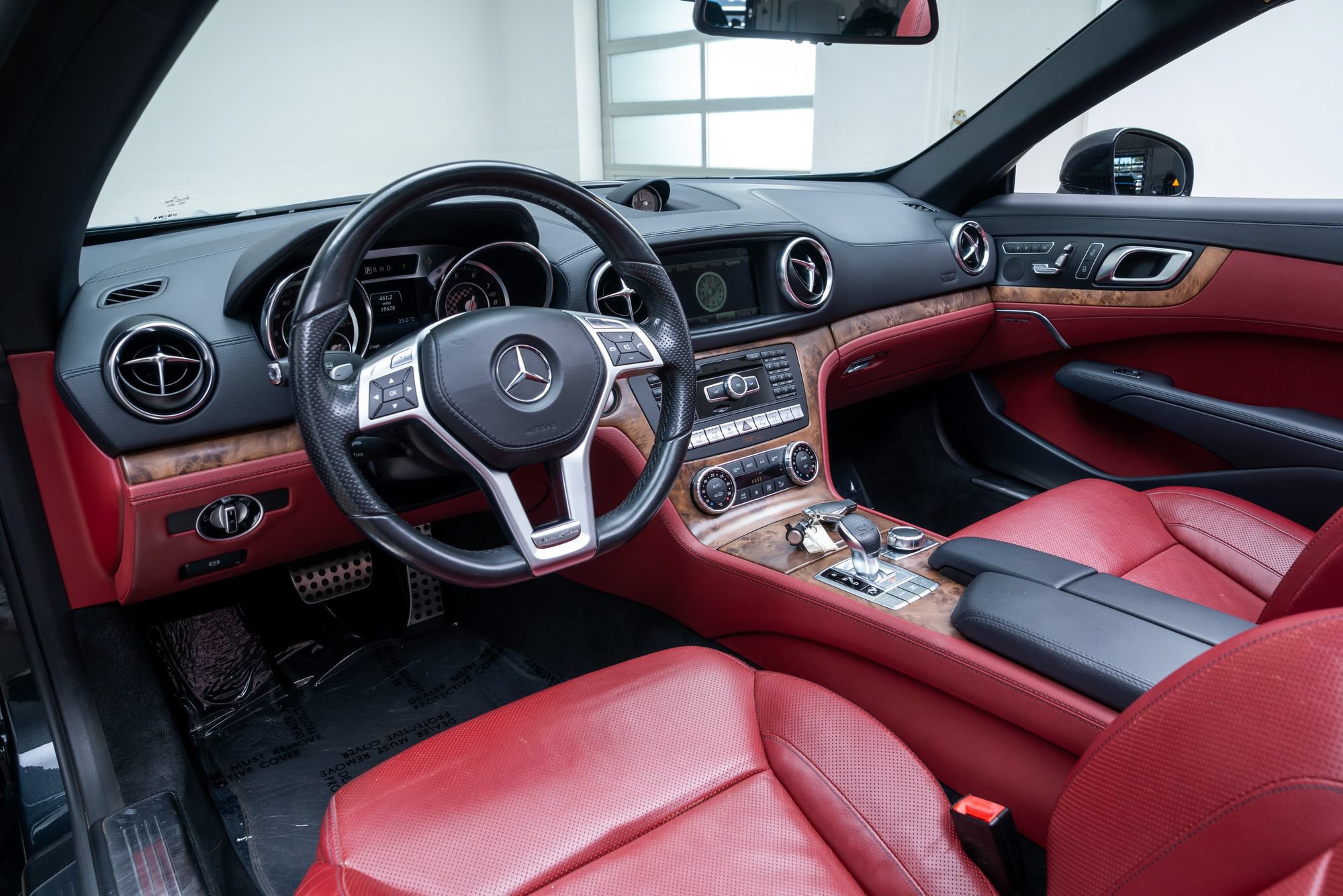 Used 2015 Mercedes-Benz SL 550 image 20