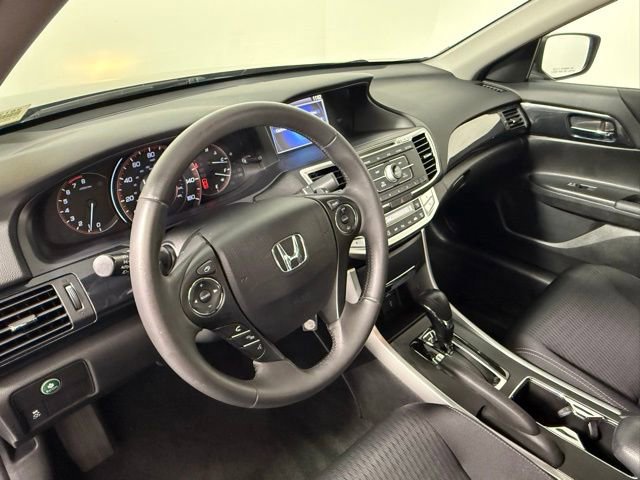 Used 2015 Honda Accord Sport image 15