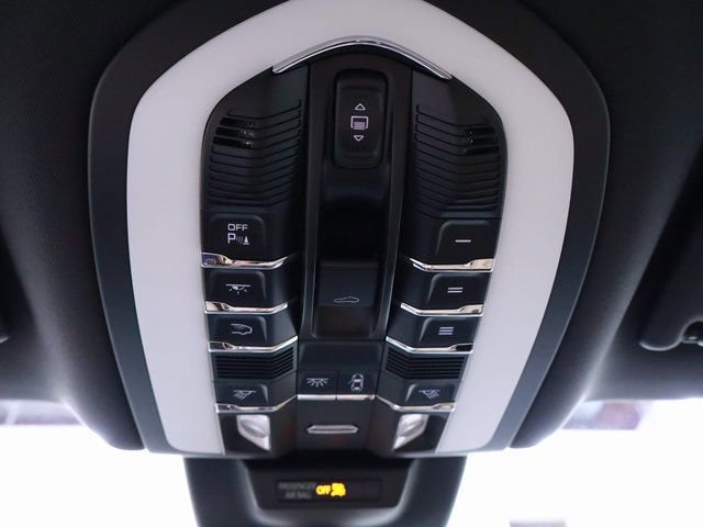 New 2024 Porsche Macan image 41