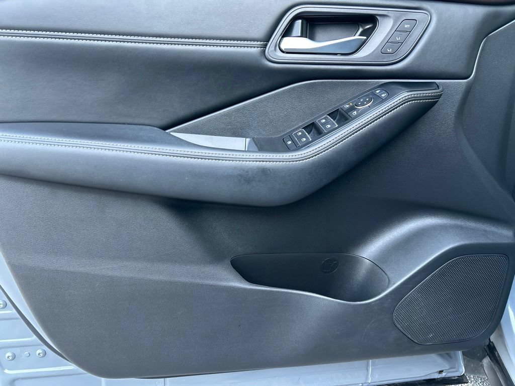 Used 2023 Nissan Rogue SL w/ SL Premium Package AWD/4WD image 12