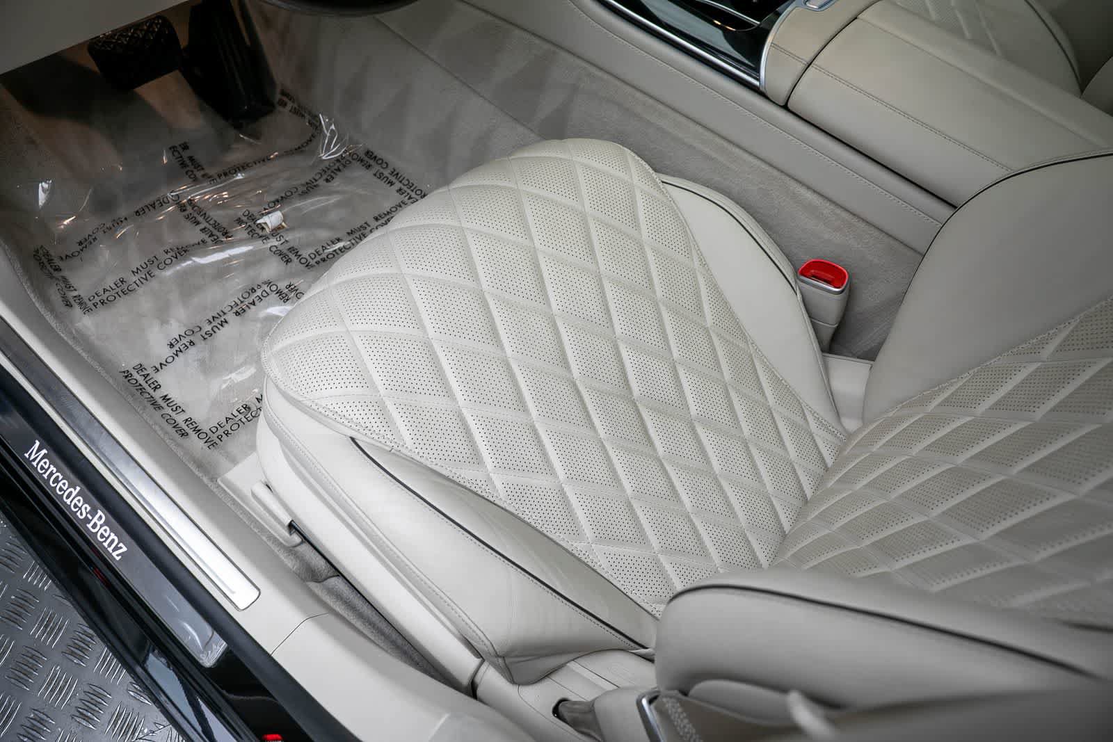 Used 2022 Mercedes-Benz S 580 4MATIC Sedan w/ Rear Seat Package image 24