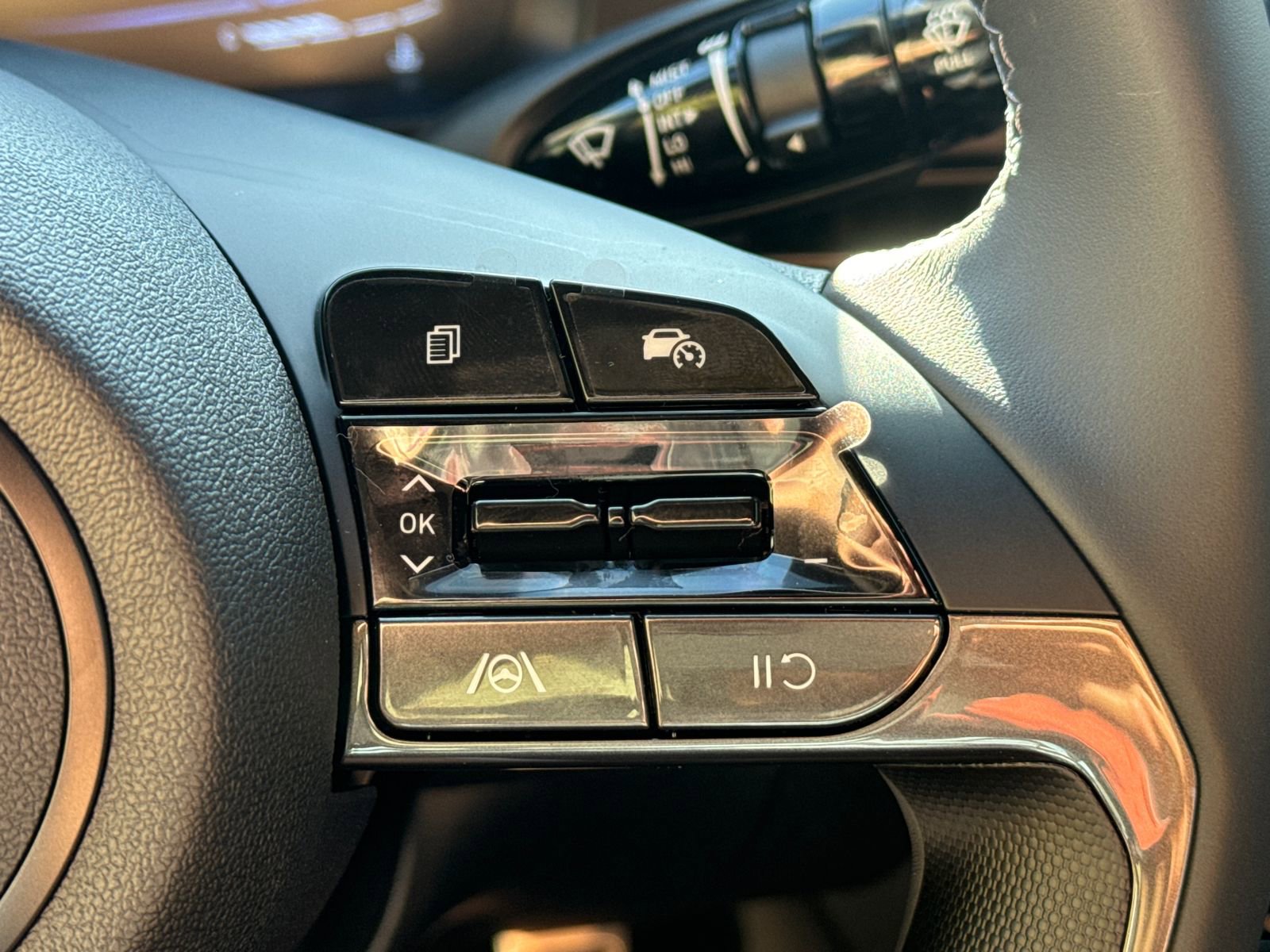 New 2025 Hyundai Elantra Sport image 27