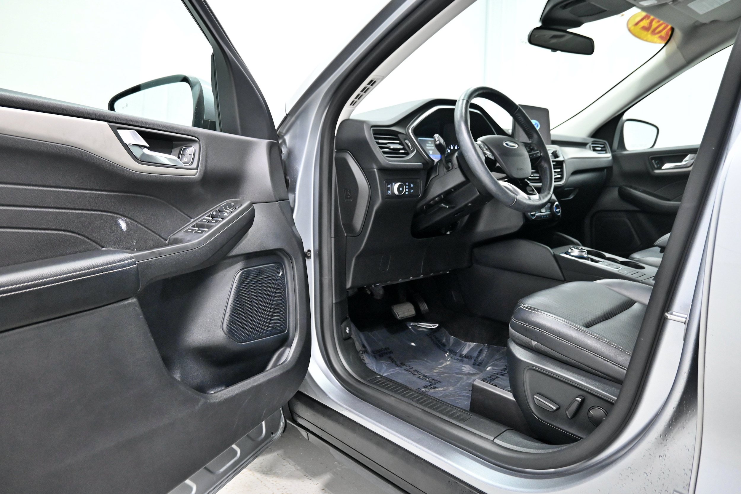 Used 2021 Ford Escape SEL AWD/4WD image 4