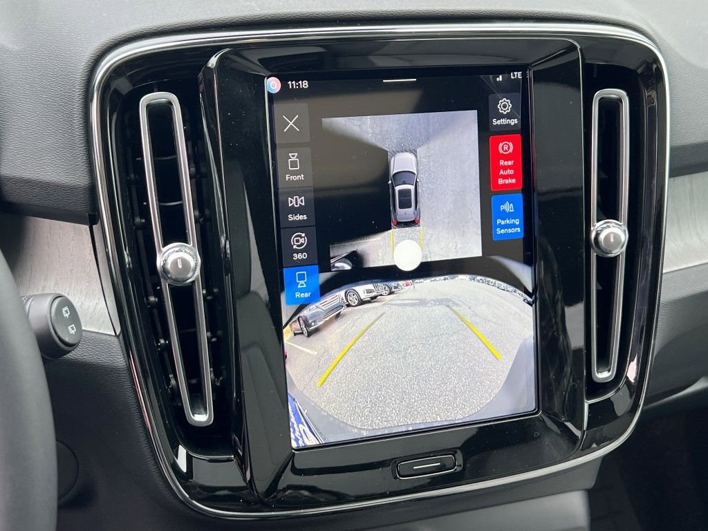 New 2026 Volvo EX40 Plus w/ Protection Package Premier image 22