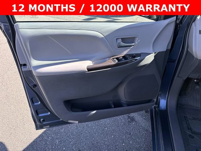 Used 2017 Toyota Sienna XLE Premium image 13