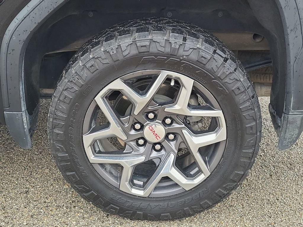 Used 2023 GMC Sierra 1500 SLT image 10