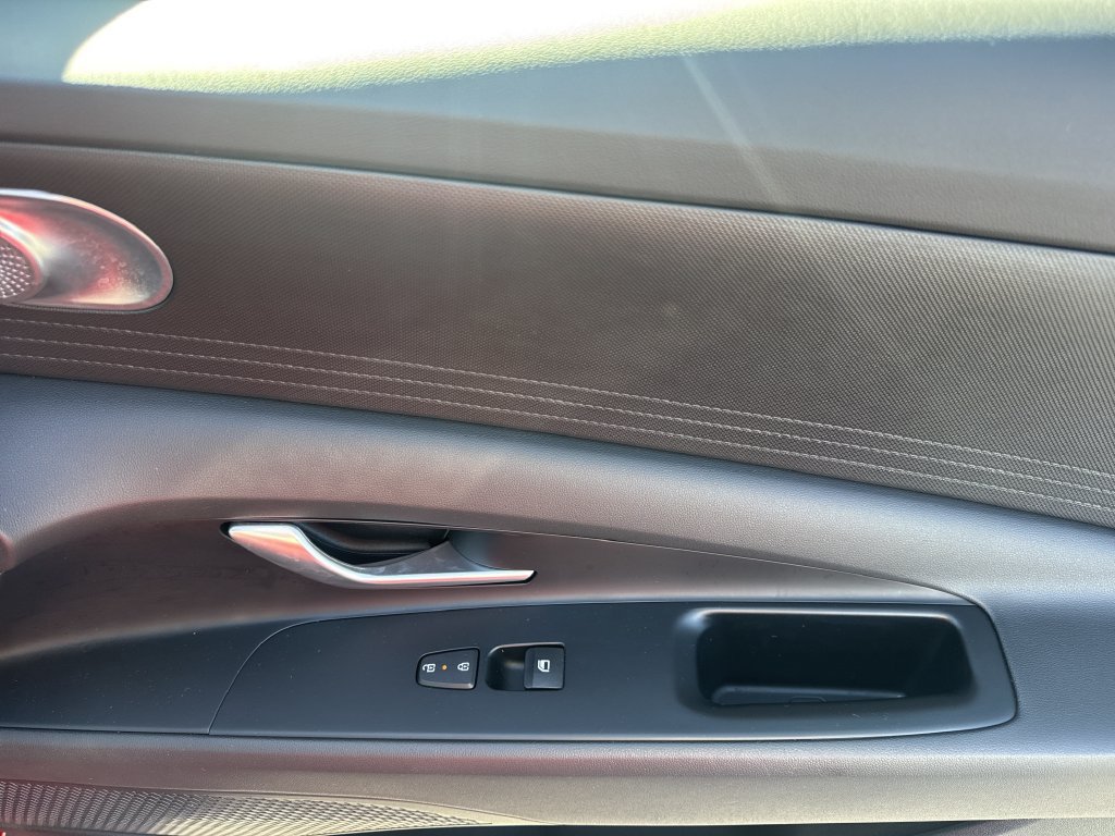Used 2025 Hyundai Elantra SE FWD image 14