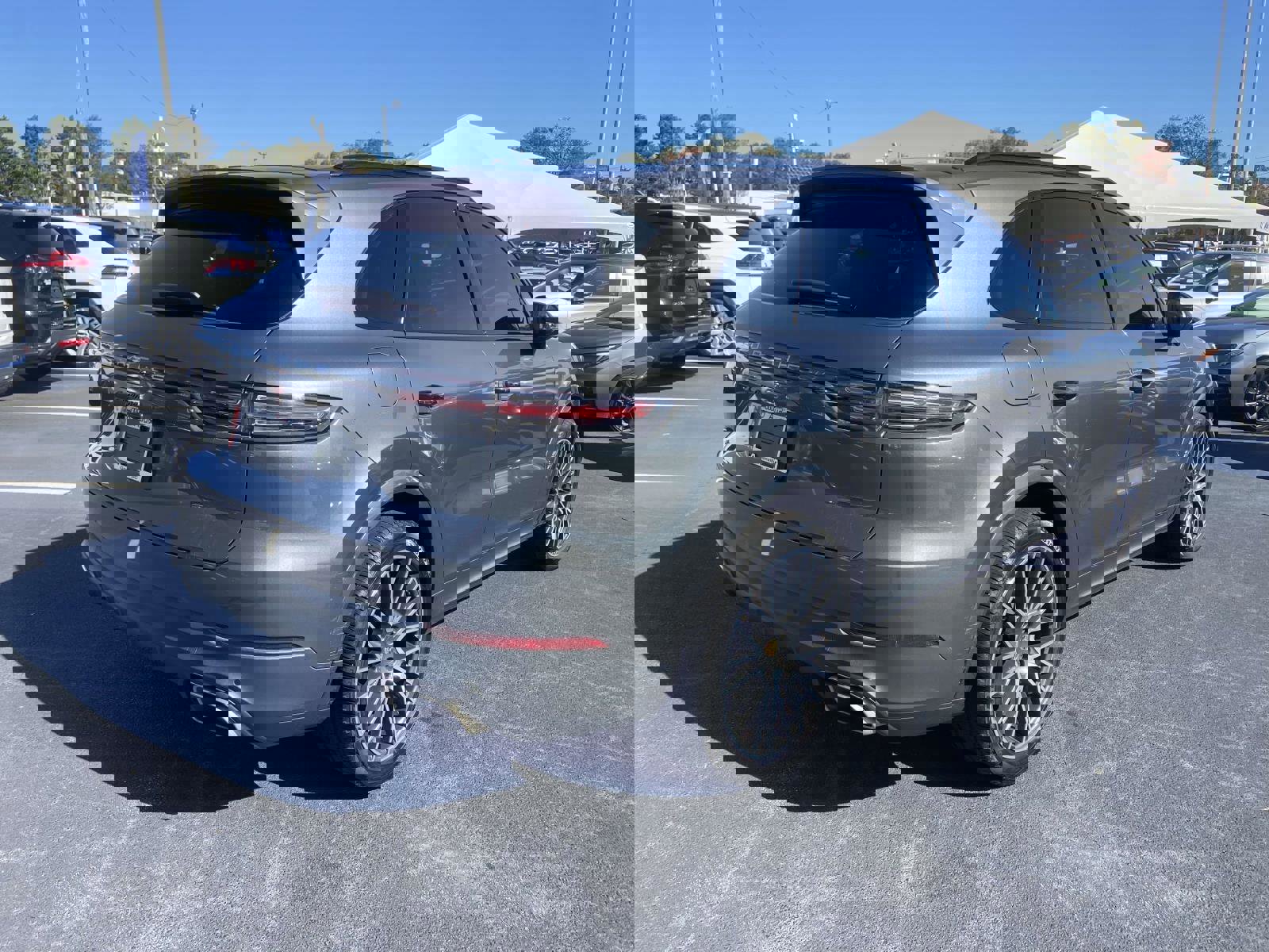 Used 2019 Porsche Cayenne image 9