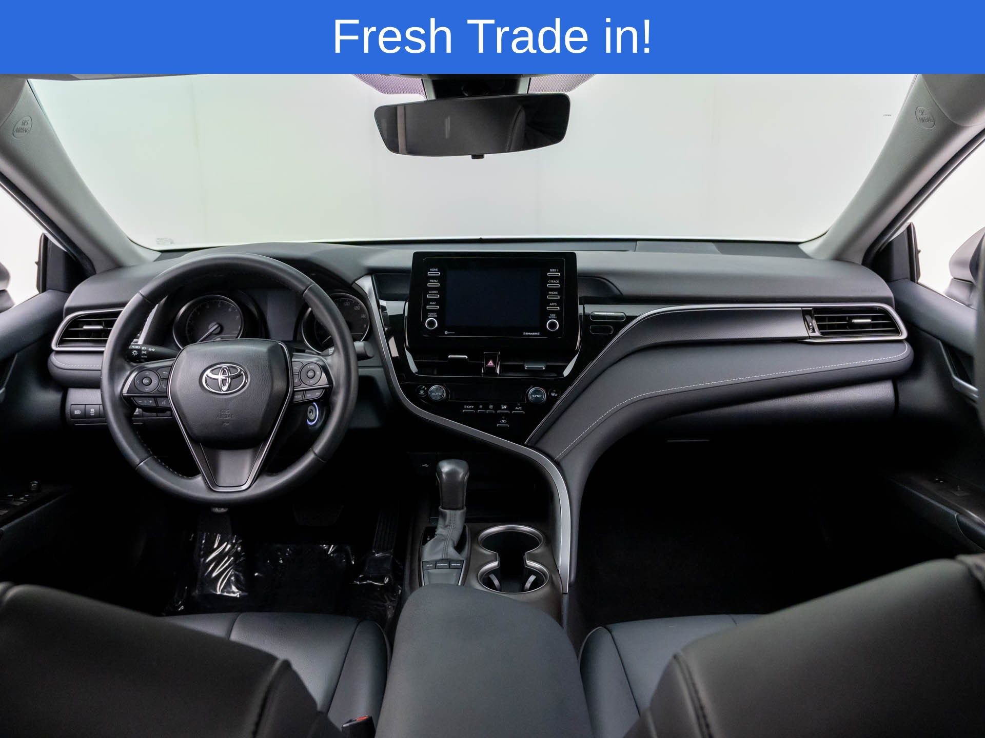 Used 2023 Toyota Camry SE FWD image 9
