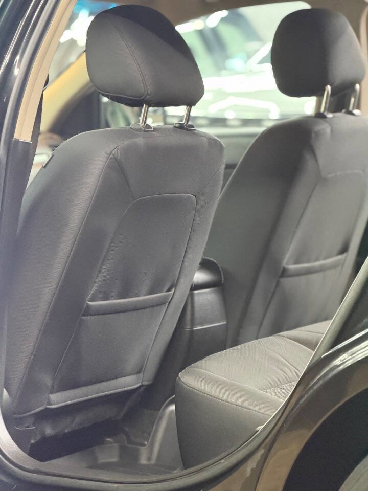 Used 2012 Ford Fusion SE image 7