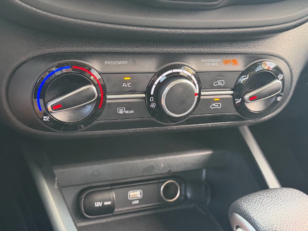 Used 2024 Kia Soul LX w/ Option Group 015 FWD image 25