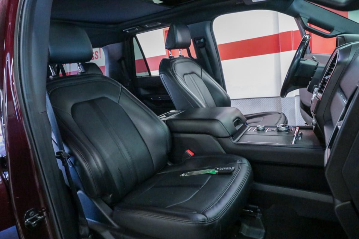 Used 2021 Ford Expedition Max Limited AWD/4WD image 24