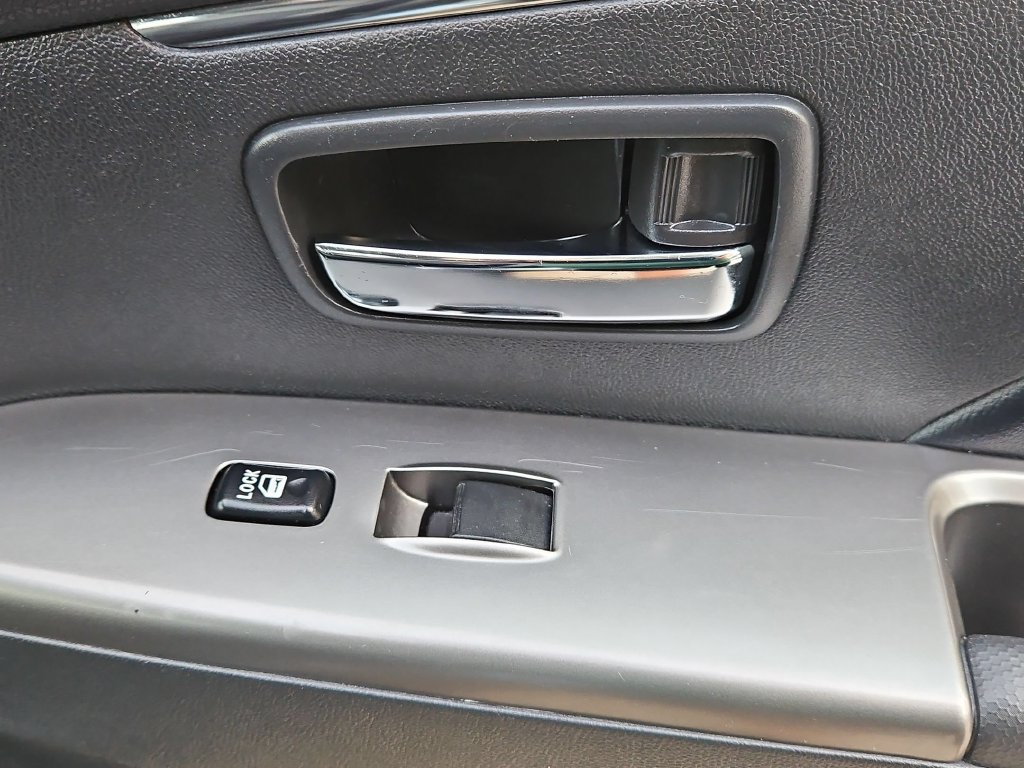 Used 2025 Mitsubishi Outlander Sport SE AWD/4WD image 34