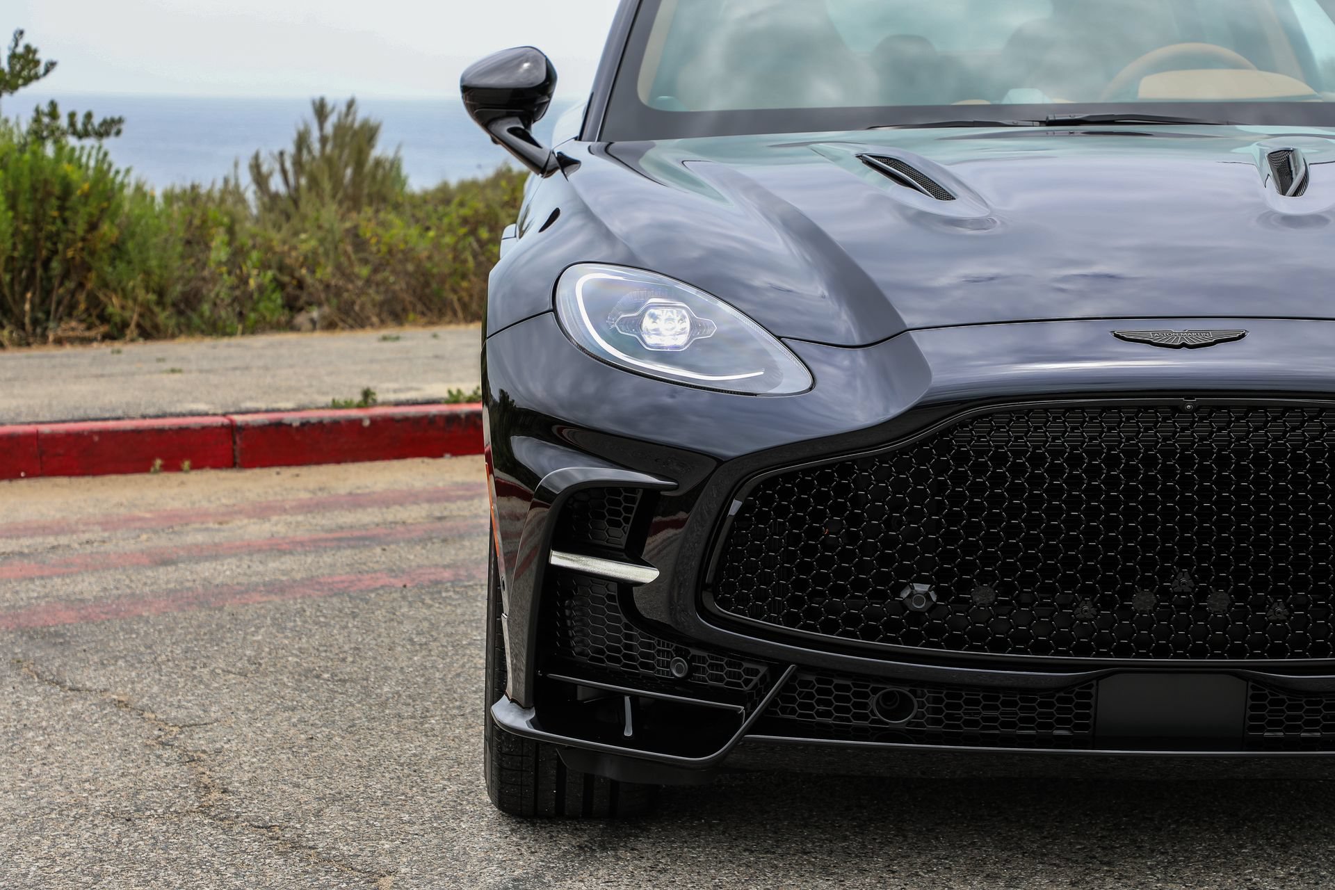 Used 2022 Aston Martin DBX AWD/4WD image 50