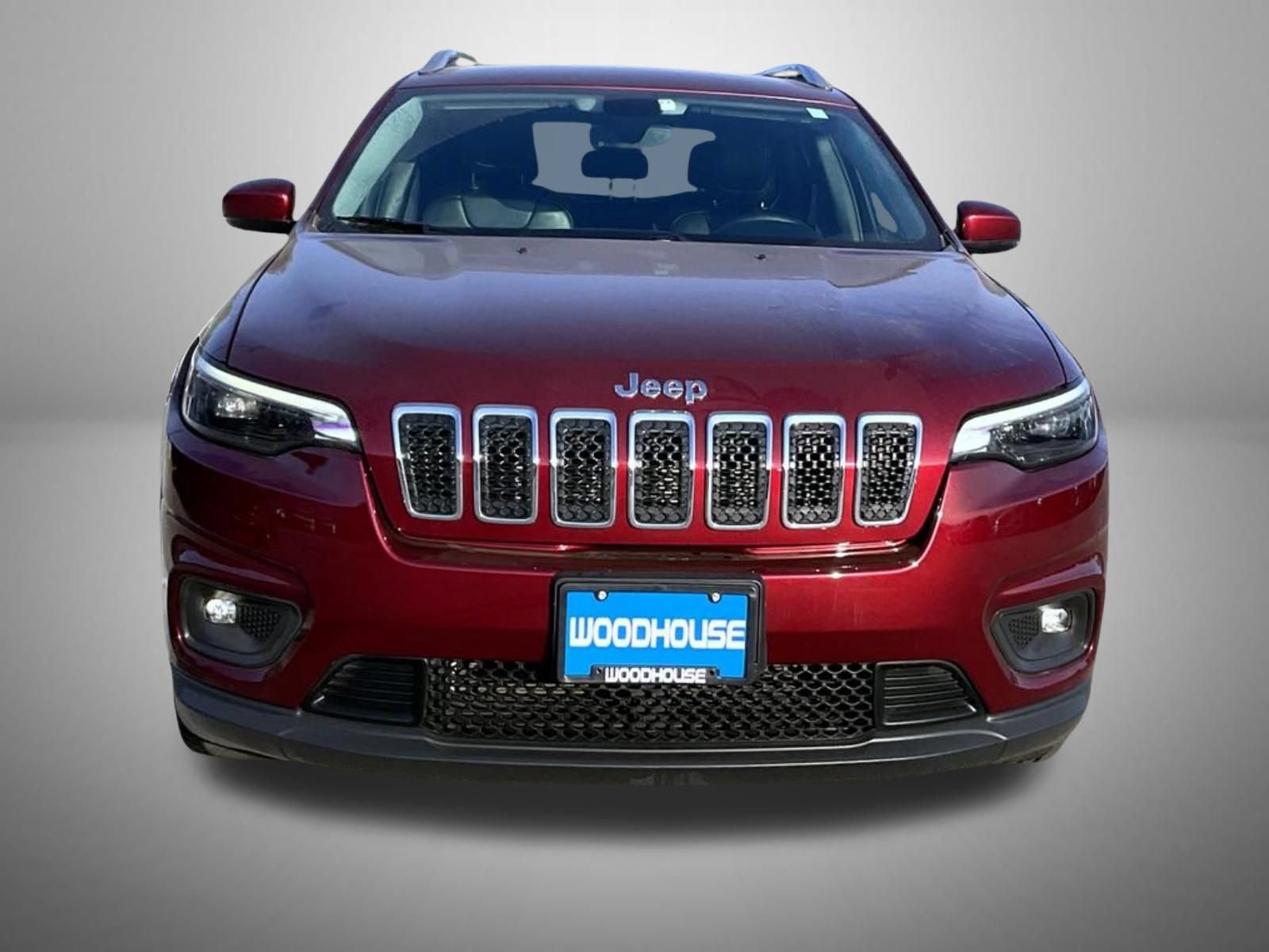 Used 2019 Jeep Cherokee Latitude Plus w/ Comfort/Convenience Group FWD image 2
