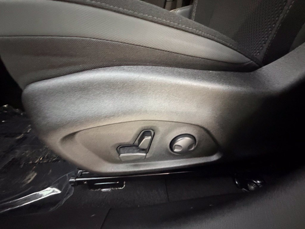Used 2023 Jeep Renegade Latitude w/ Premium Group AWD/4WD image 41