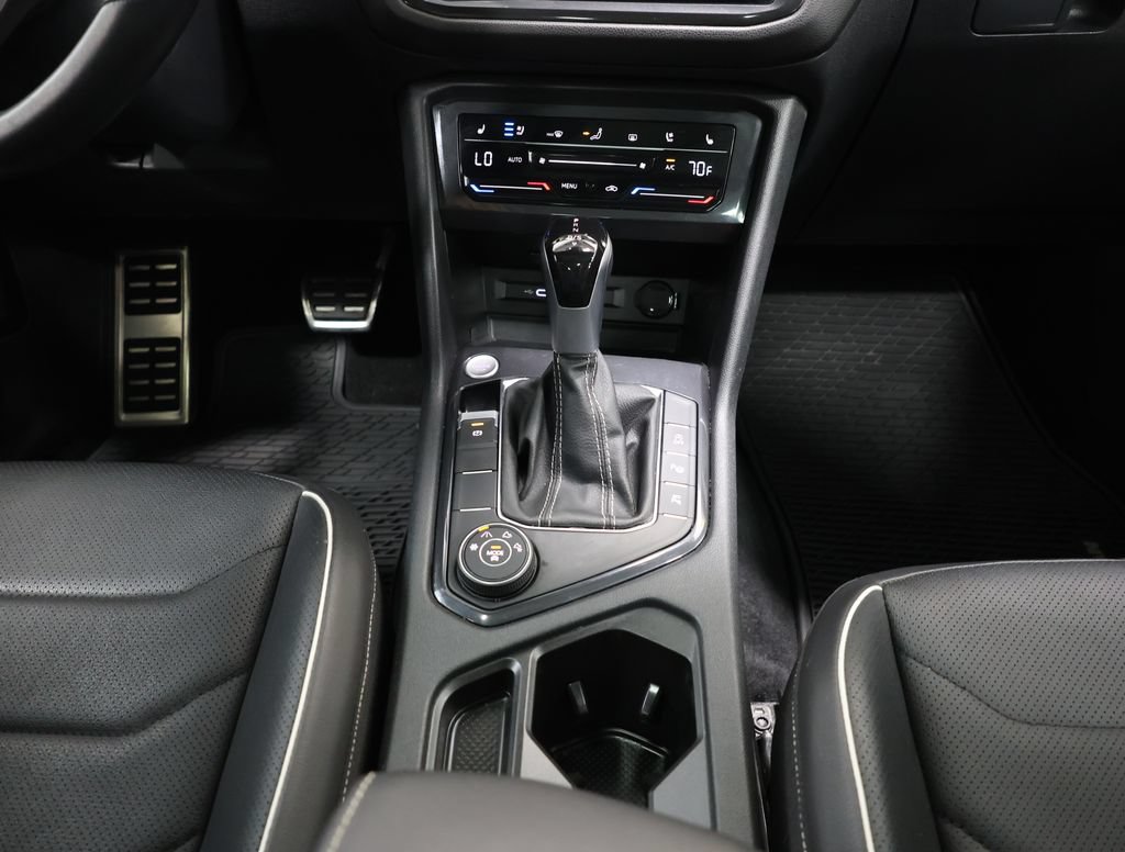 Used 2024 Volkswagen Tiguan SEL R-Line AWD/4WD image 20